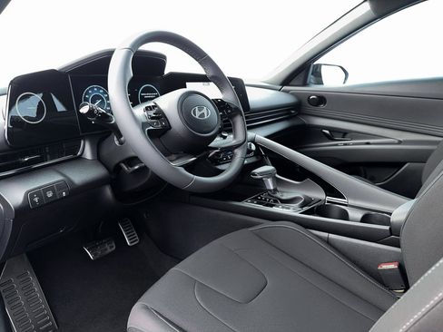 New 2026 Hyundai Elantra Sport image 14