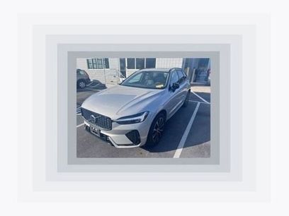 Used 2023 Volvo XC60 B5 Plus w/ Climate Package