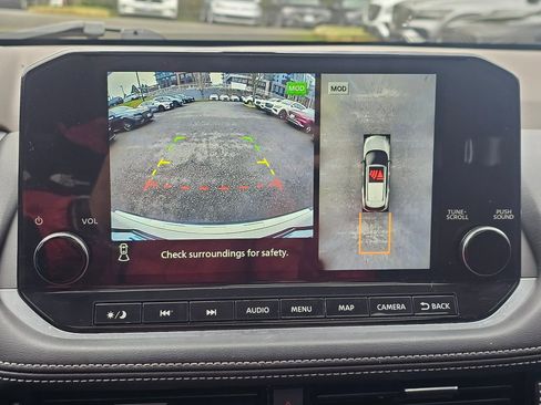 Used 2022 Nissan Rogue SL w/ SL Premium Package image 15