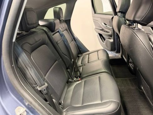 Used 2022 Lincoln Corsair AWD w/ Premium Package image 27