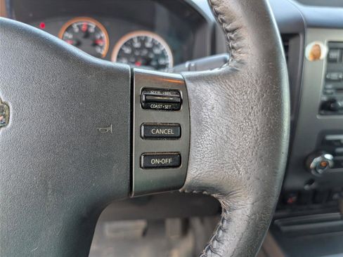 Used 2011 Nissan Titan SV w/ SV Value Truck Pkg image 23