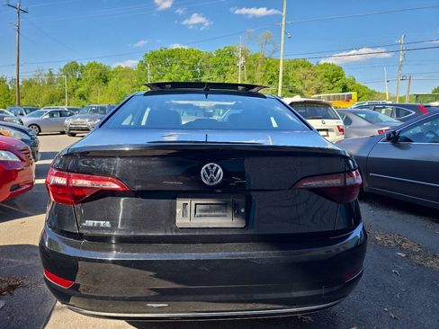 Used 2021 Volkswagen Jetta SE FWD image 5