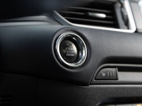 Used 2018 MAZDA CX-5 Touring FWD image 17