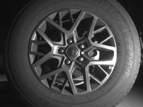 Used 2025 Jeep Wrangler Sahara image 12