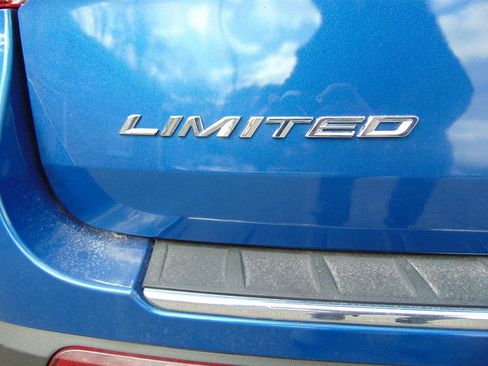 Used 2021 Ford Explorer Limited image 10