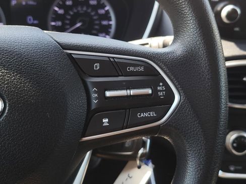 Used 2020 Hyundai Santa Fe SE image 28