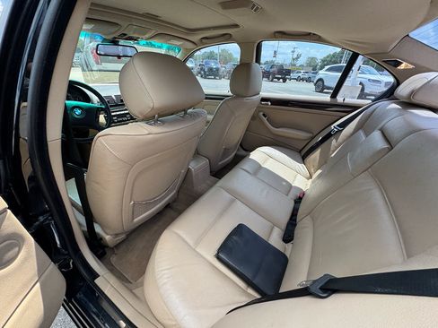 Used 2001 BMW 330i Sedan RWD image 23