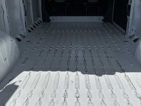 Used 2024 RAM ProMaster 2500 w/ Safety Group FWD image 23
