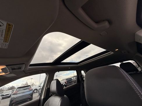 Certified 2023 Nissan Rogue SL w/ SL Premium Package image 16