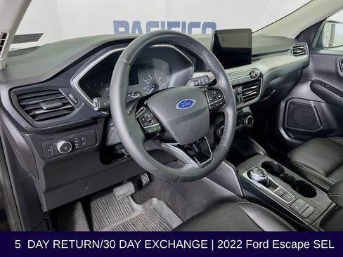 Used 2022 Ford Escape SEL image 11