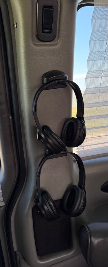 Used 2013 Chevrolet Express 2500 Extended RWD image 29