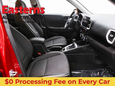 Used 2023 Hyundai Venue Limited FWD image 26