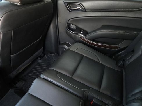 Used 2018 GMC Yukon SLT w/ Open Road Package image 18