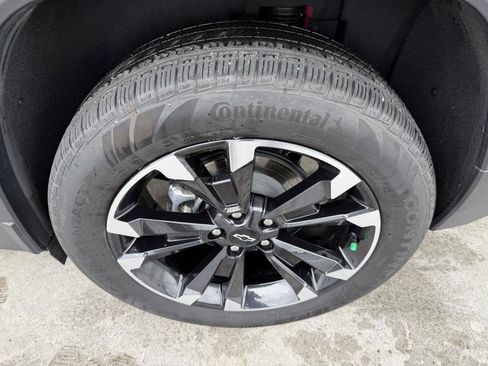 Used 2025 Chevrolet Equinox RS w/ Safety and Technology Package FWD image 52