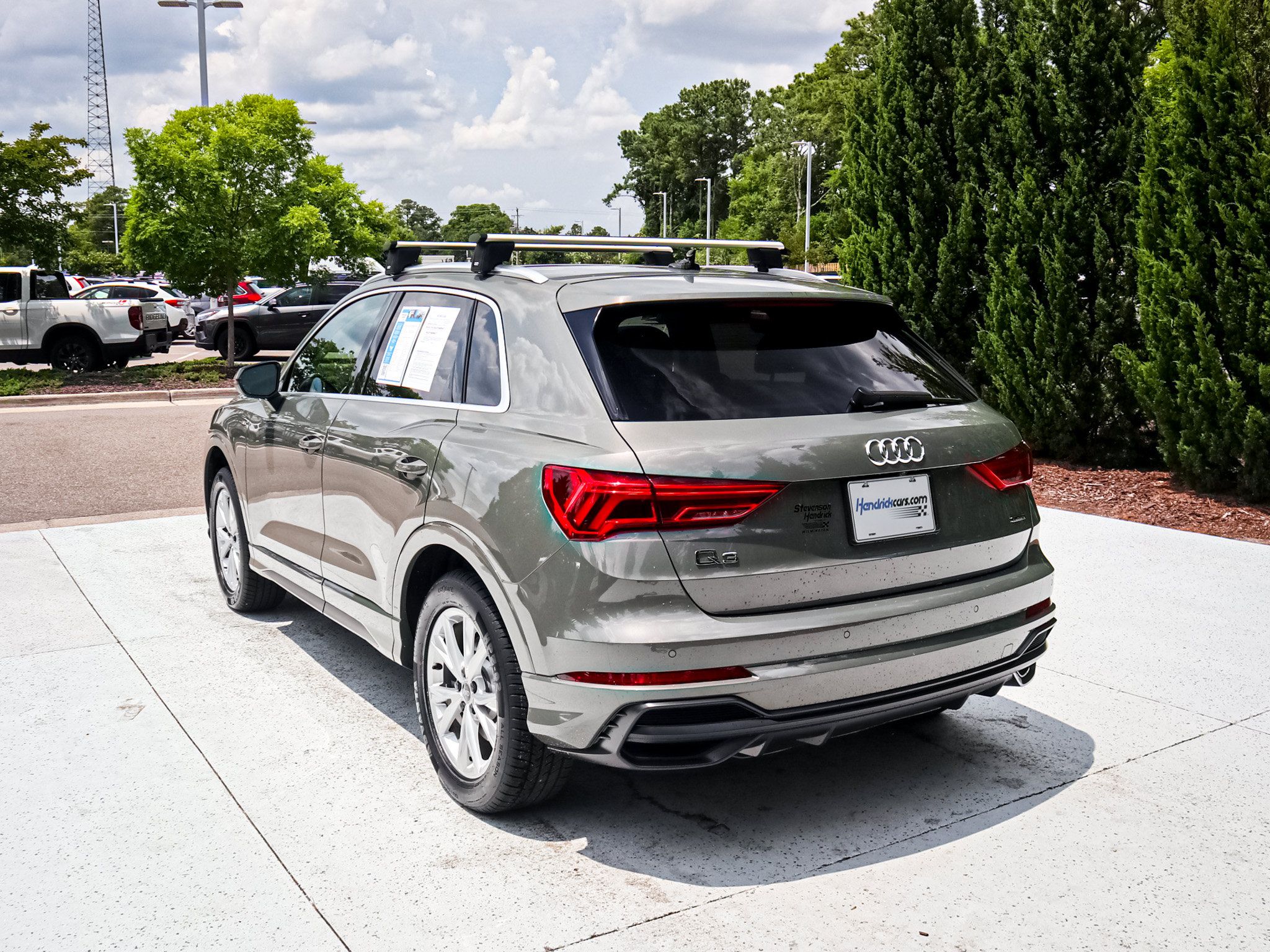 Used 2021 Audi Q3 2.0T Premium Plus w/ Premium Plus Package AWD/4WD image 8