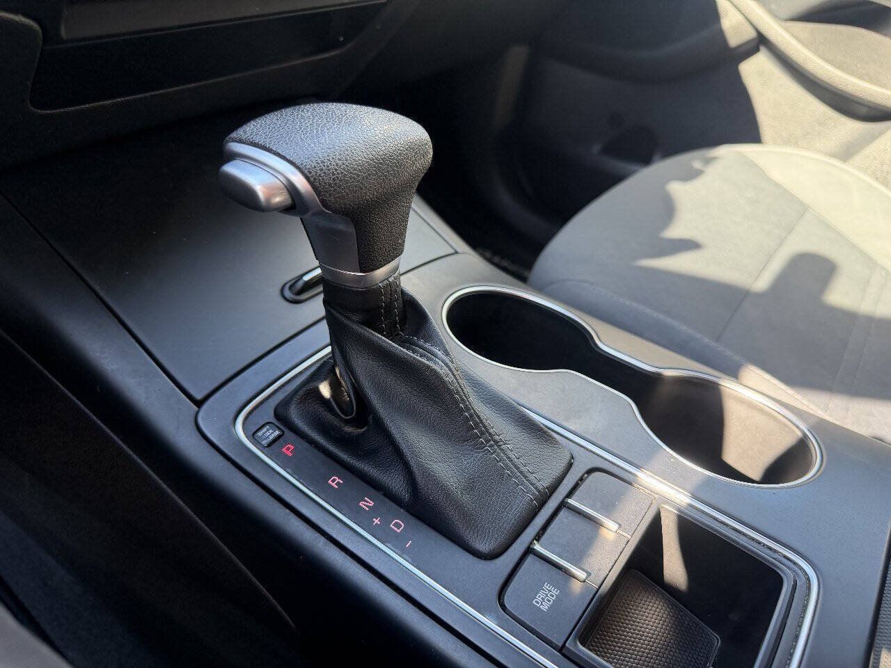 Used 2019 Kia Sorento L FWD image 13