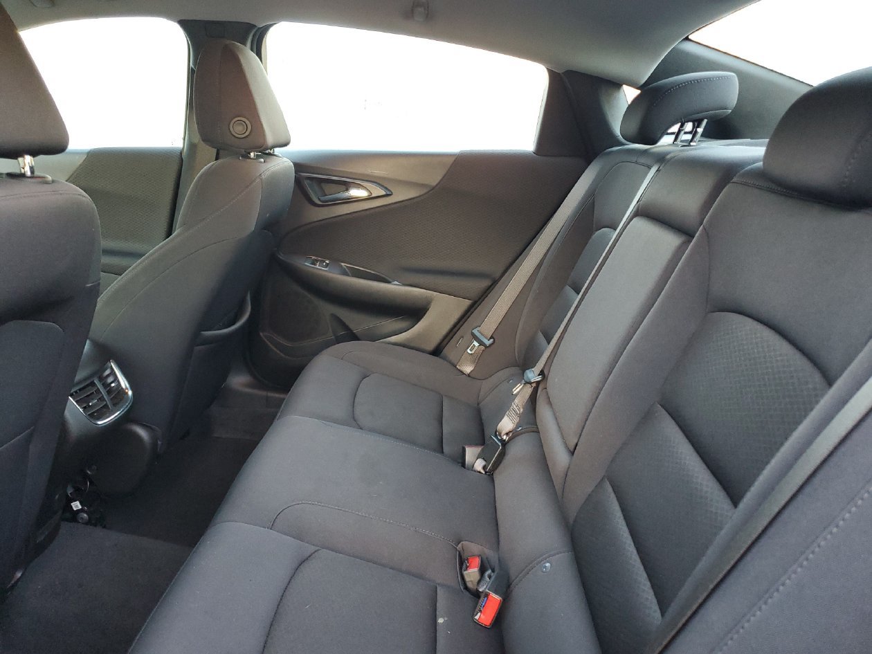 Used 2025 Chevrolet Malibu LT FWD image 11