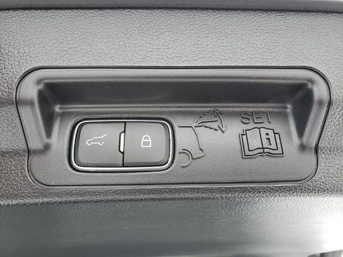 Certified 2023 Ford Explorer XLT w/ Equipment Group 202A image 5