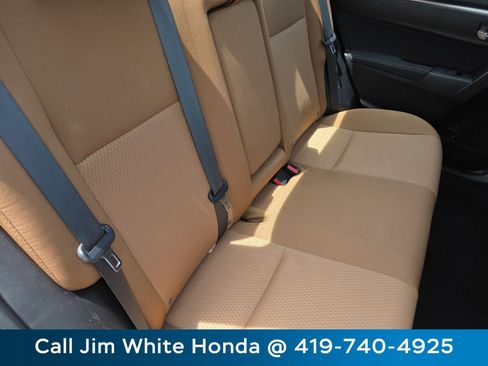 Used 2016 Toyota Corolla LE FWD image 19