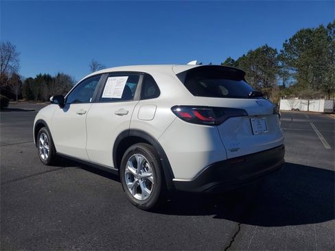 Certified 2025 Honda HR-V LX image 6