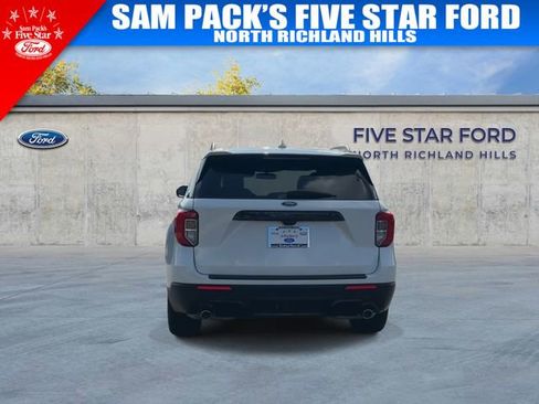 Used 2023 Ford Explorer ST-Line w/ Class IV Trailer Tow Package RWD image 8