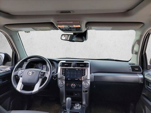 Used 2022 Toyota 4Runner SR5 Premium w/ Moonroof Package AWD/4WD image 14