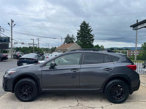 Used 2023 Subaru Crosstrek 2.5i Limited AWD/4WD image 5