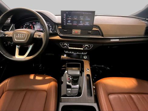 Used 2023 Audi Q5 2.0T Premium w/ Convenience Package AWD/4WD image 16