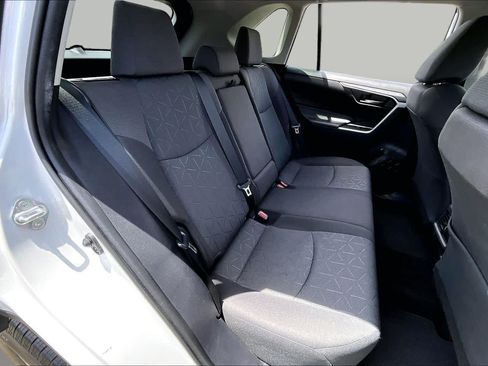 Certified 2020 Toyota RAV4 XLE w/ Convenience Package FWD image 19