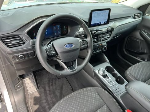 Certified 2023 Ford Escape Active AWD/4WD image 14