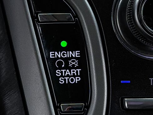 Used 2019 Lincoln Nautilus Reserve image 27