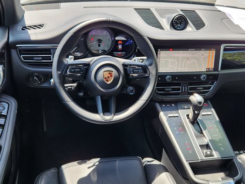 Used 2024 Porsche Macan S AWD/4WD image 9