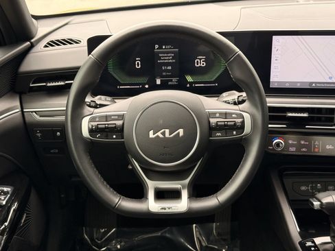 Used 2025 Kia K5 GT-Line w/ GT-Line Premium Package FWD image 31