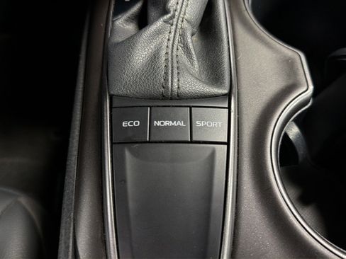 Used 2023 Toyota Camry SE FWD image 37