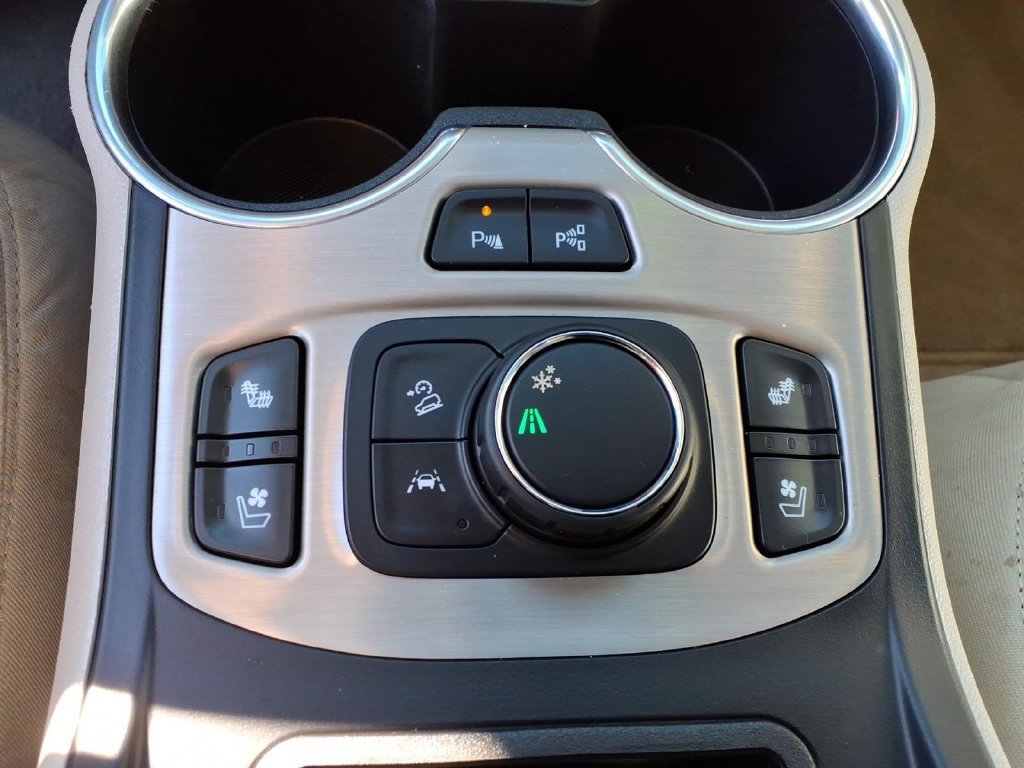 Used 2019 GMC Terrain Denali w/ Advanced Safety Package FWD image 29