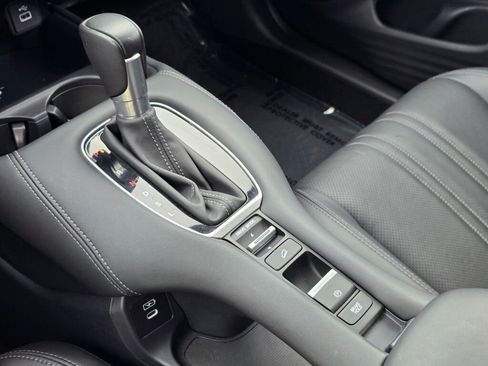 Certified 2024 Honda HR-V EX-L image 25