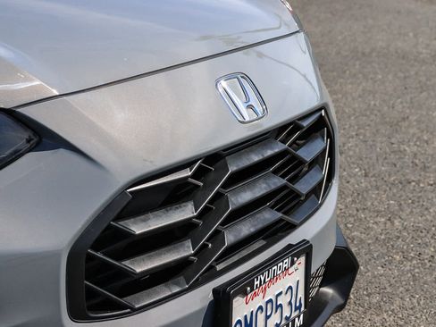 Used 2024 Honda HR-V Sport image 5