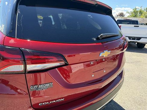 Used 2024 Chevrolet Equinox Premier AWD/4WD image 26