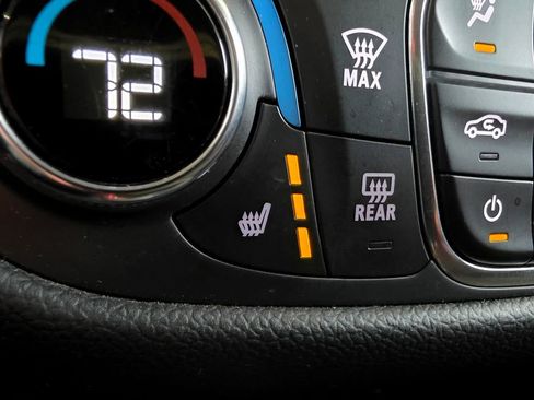 Used 2022 Chevrolet Equinox LT FWD image 37