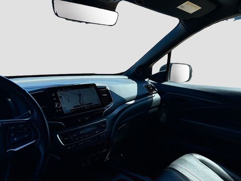 Used 2025 Honda Ridgeline TrailSport image 24