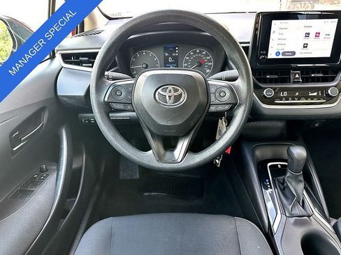 Used 2025 Toyota Corolla LE FWD image 20