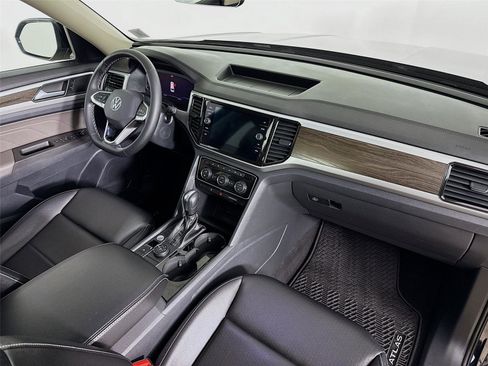 Used 2022 Volkswagen Atlas SE image 34