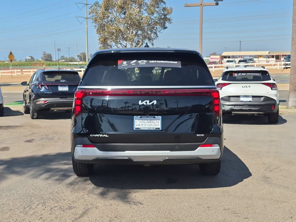 Certified 2026 Kia Carnival LXS FWD image 7