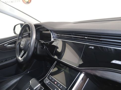 Used 2022 Audi Q8 Premium Plus AWD/4WD image 44