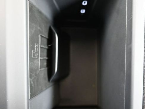 New 2026 Volkswagen Tiguan SE R-Line image 34