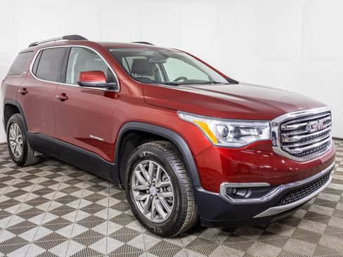 Used 2017 GMC Acadia SLE image 11