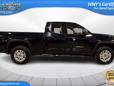 Used 2022 Toyota Tundra SR5 AWD/4WD image 4