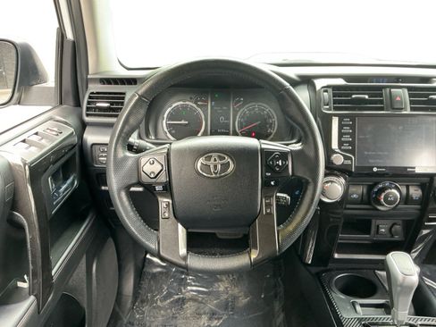 Used 2024 Toyota 4Runner TRD Off-Road Premium image 12