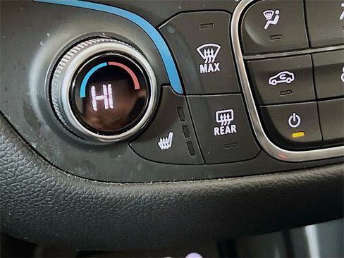 Used 2024 Chevrolet Equinox LT image 21