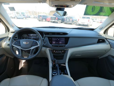 Used 2020 Cadillac XT5 Premium Luxury image 19